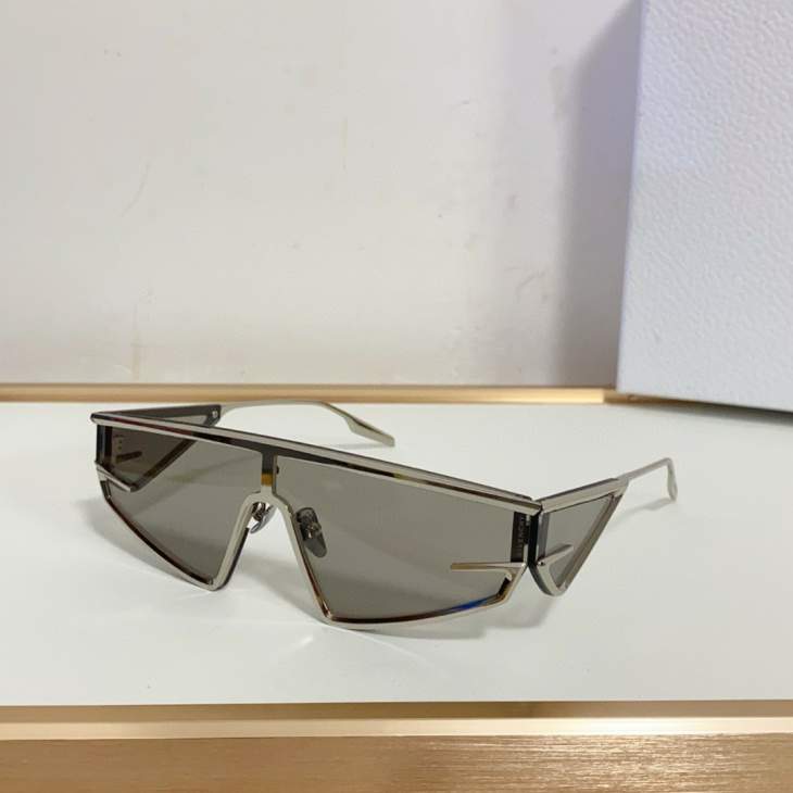 Picture of Givenchy Sunglasses _SKUfw68373069fw